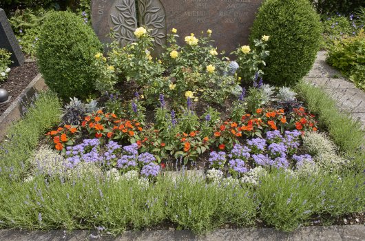 Friedhofspflege